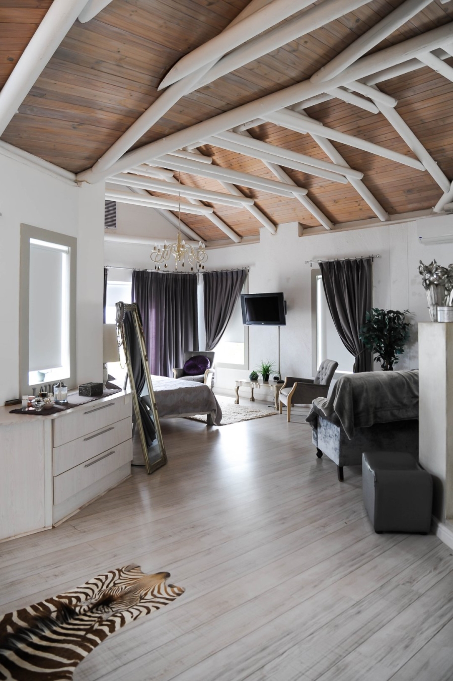 5 Bedroom Property for Sale in Myburgh Park Western Cape